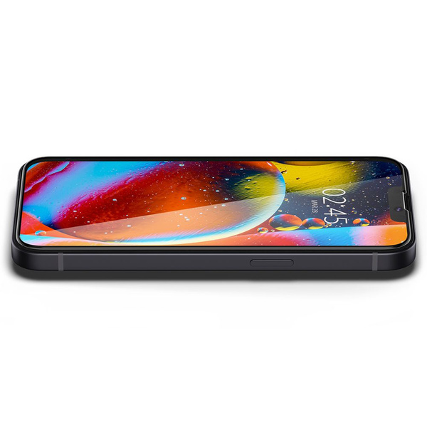 Szkło hartowane Spigen Glass FC na iPhone 13 / 13 Pro / 14 / 16e - czarne